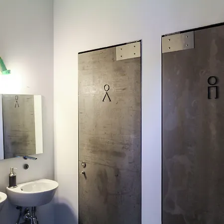 Pia Do Urso Hostel *