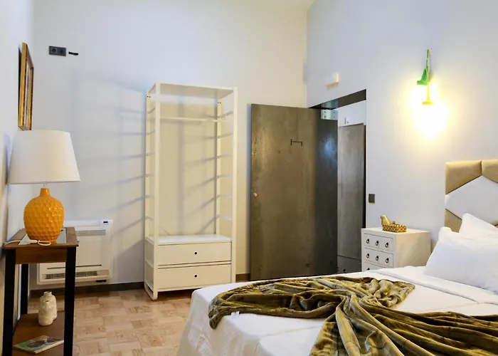 Pia Do Urso Albergue Batalha